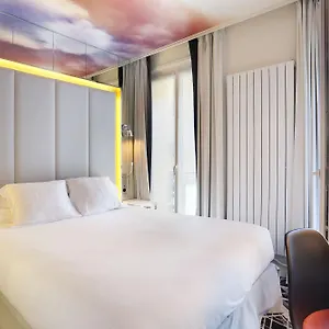 *** Отель Nouvel Eiffel Франция